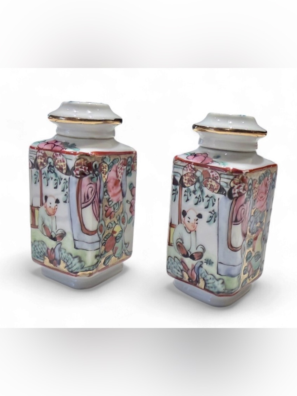 VTG Famille Rose Medallion Salt & Pepper Porcelain Shakers